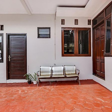 Oyo 91082 Nathania Exclusive Sleman (Yogyakarta) Exterior foto