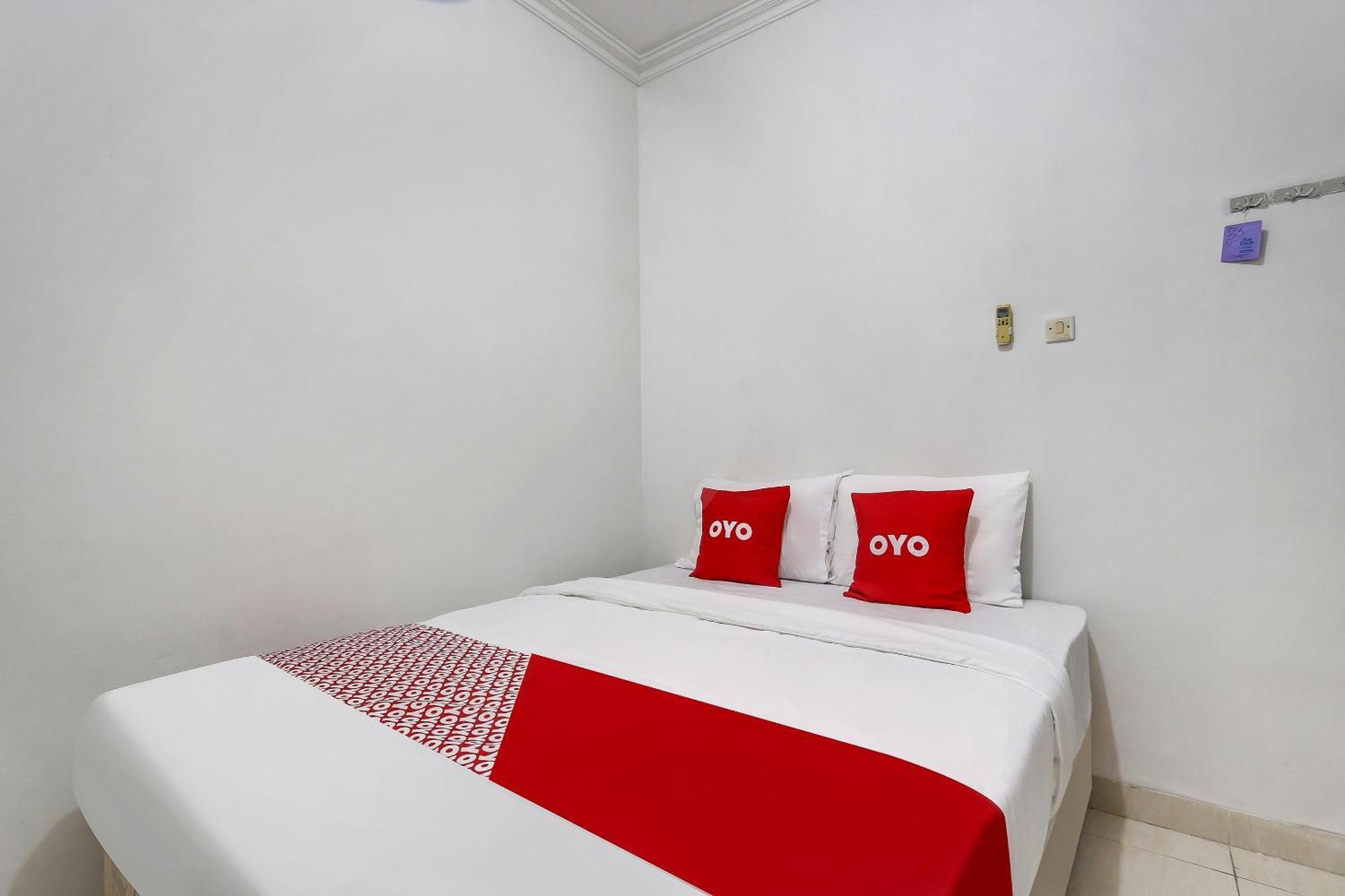 Oyo 91082 Nathania Exclusive Sleman (Yogyakarta) Exterior foto